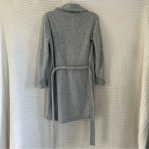 Victoria Secret Plush Fleece Robe - Picture 7 of 7